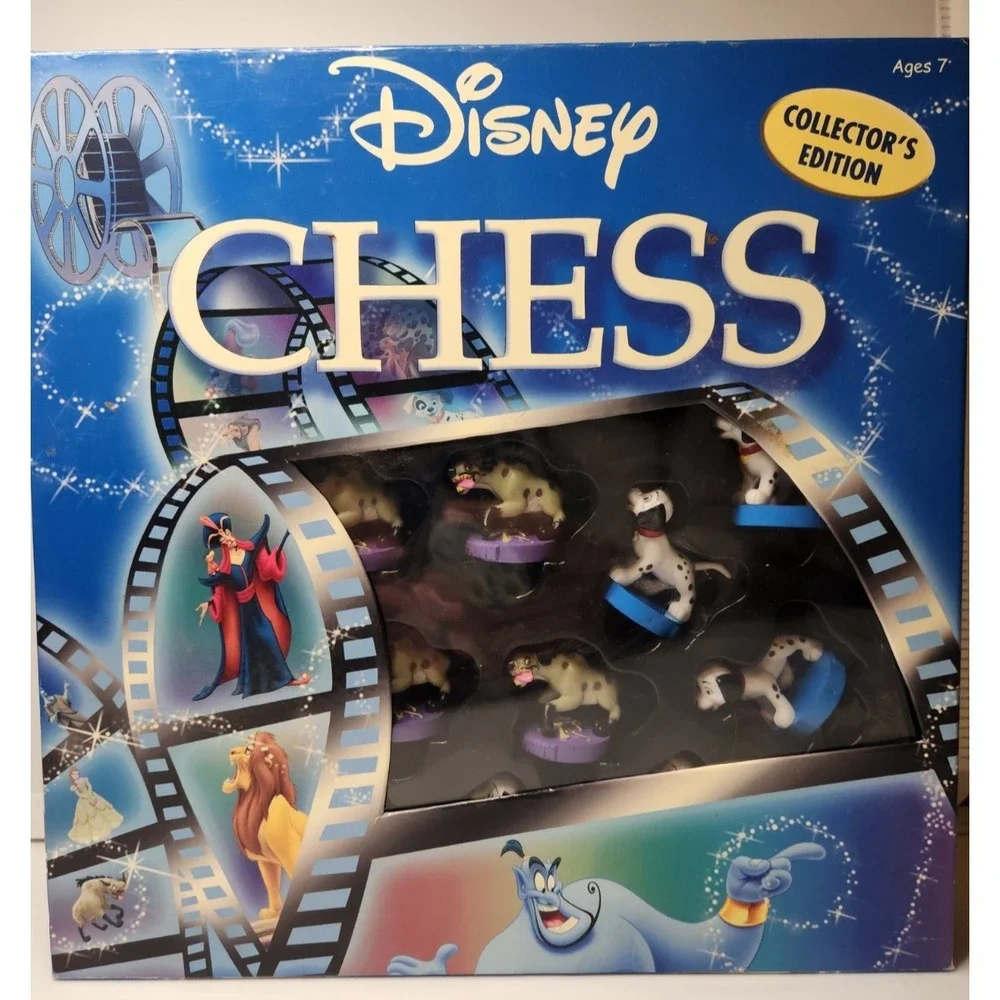 Disney Chess Set  32 Piece of Disney Characters Collectors Edition Excellent